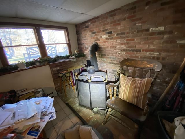 571 Ware, Mansfield, MA 02048