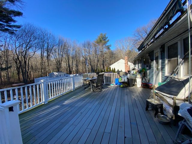 571 Ware, Mansfield, MA 02048