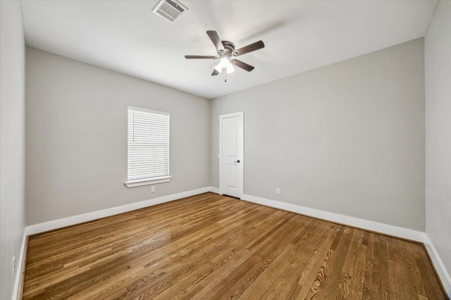 2219 Mckee Street, Houston, TX 77009