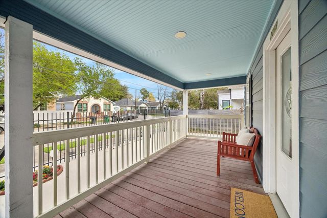 2219 Mckee Street, Houston, TX 77009