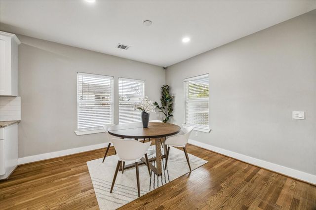 2219 Mckee Street, Houston, TX 77009