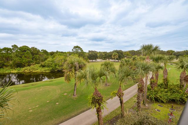 4190 Gator Greens Way 35, Fort Pierce, FL 34982