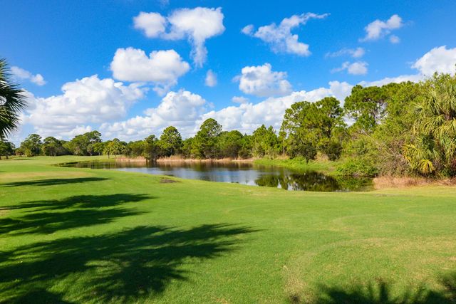 4190 Gator Greens Way 35, Fort Pierce, FL 34982