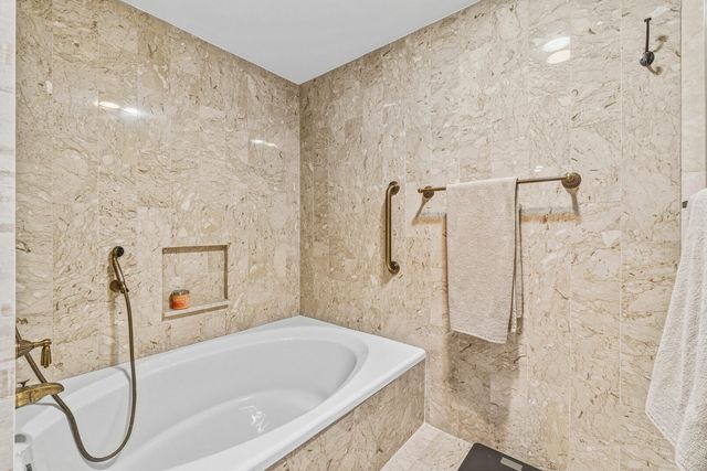 20090 Boca West Drive 381, Boca Raton, FL 33434