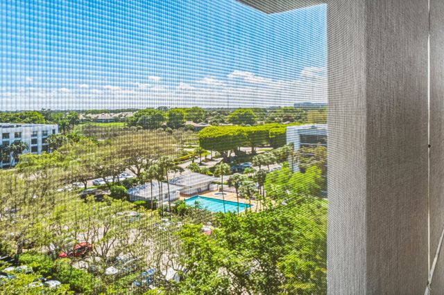 20090 Boca West Drive 381, Boca Raton, FL 33434