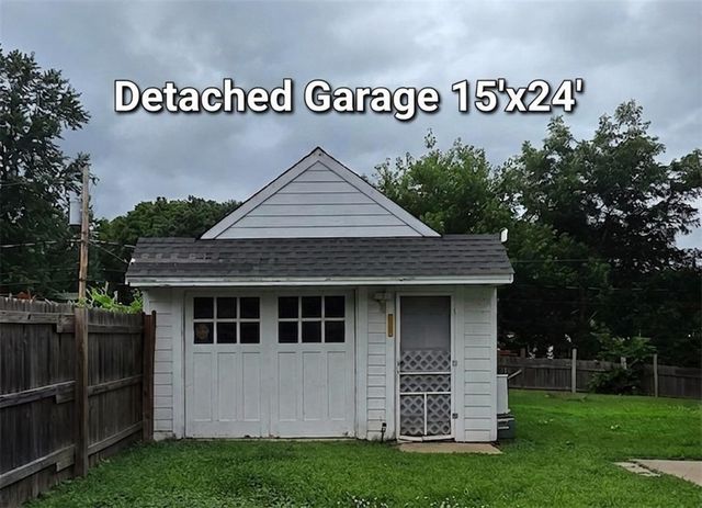 5108 NE 46th Street, Kansas City, MO 64117