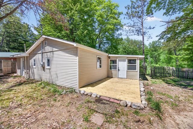 8538 W Haskell Lake Road, Marion, MI 49665