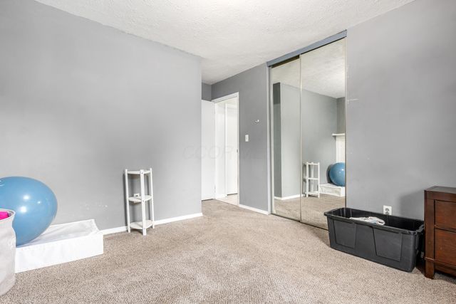 1079 Hilton Drive, Reynoldsburg, OH 43068