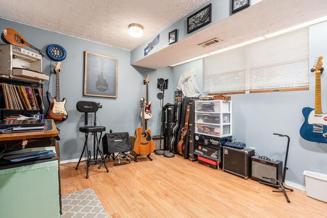 1079 Hilton Drive, Reynoldsburg, OH 43068