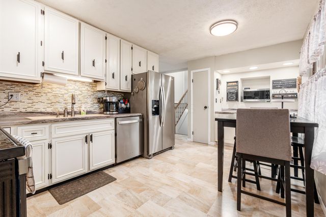 1079 Hilton Drive, Reynoldsburg, OH 43068