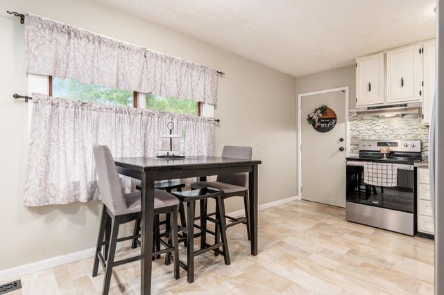 1079 Hilton Drive, Reynoldsburg, OH 43068
