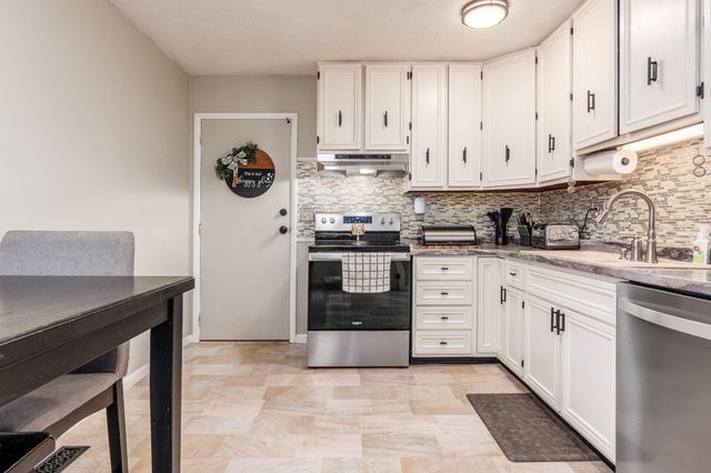 1079 Hilton Drive, Reynoldsburg, OH 43068