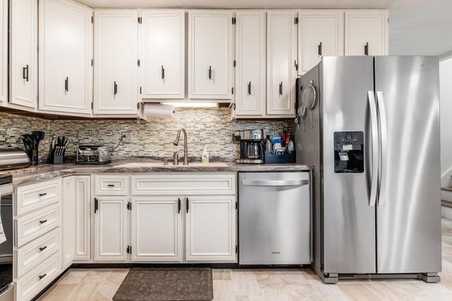 1079 Hilton Drive, Reynoldsburg, OH 43068