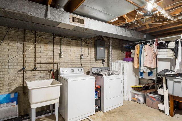 1079 Hilton Drive, Reynoldsburg, OH 43068