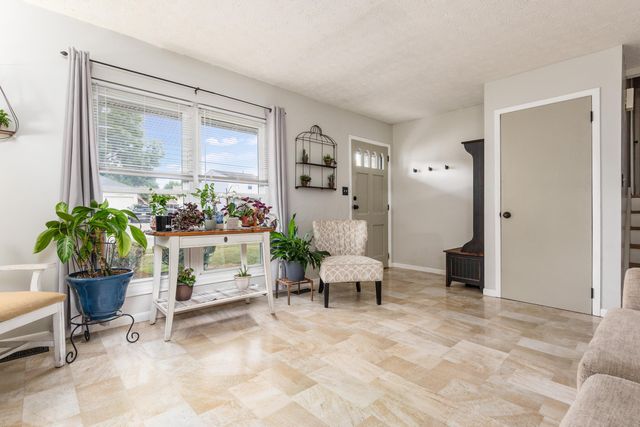 1079 Hilton Drive, Reynoldsburg, OH 43068