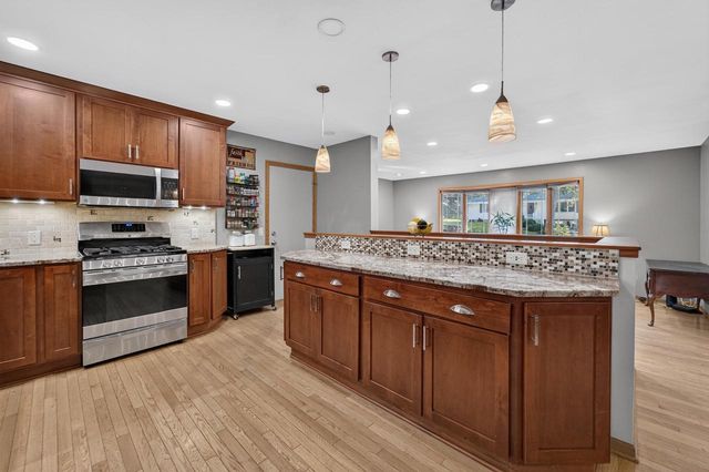3015 Marvin Court, Cross Plains, WI 53528