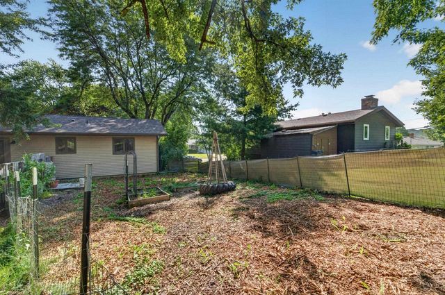 3015 Marvin Court, Cross Plains, WI 53528