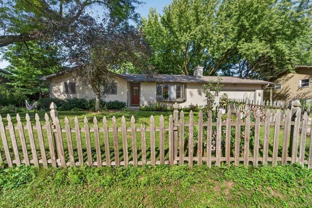 3015 Marvin Court, Cross Plains, WI 53528