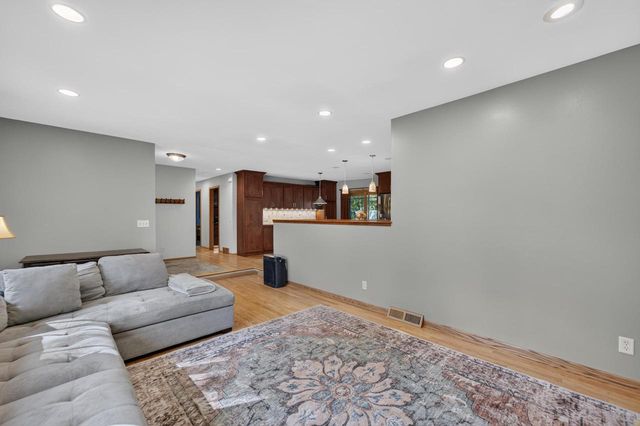 3015 Marvin Court, Cross Plains, WI 53528