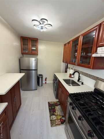 233-06 131 Street 1, Rosedale, NY 11412