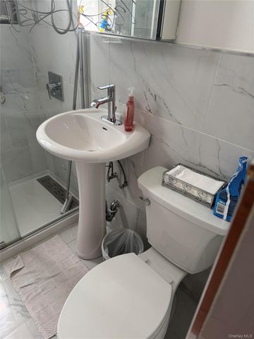 233-06 131 Street 1, Rosedale, NY 11412