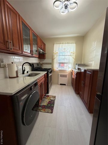 233-06 131 Street 1, Rosedale, NY 11412