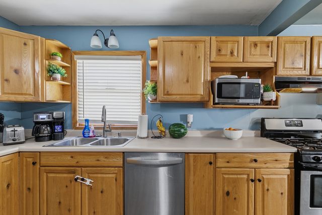 636 28th Street, Bettendorf, IA 52722