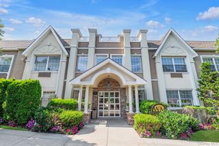 150-31 12th Avenue 206, Whitestone, NY 11357