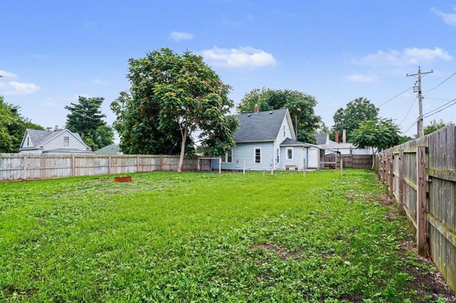 910 Milton Street, South Bend, IN 46613