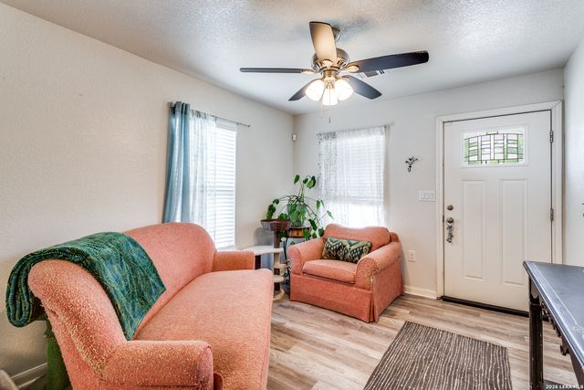 266 Bundy St., San Antonio, TX 78220