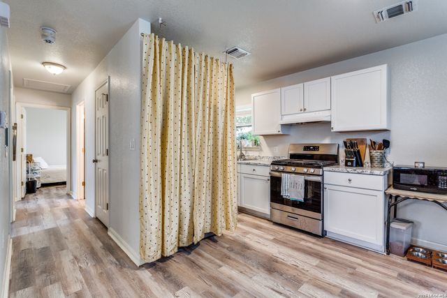 266 Bundy St., San Antonio, TX 78220