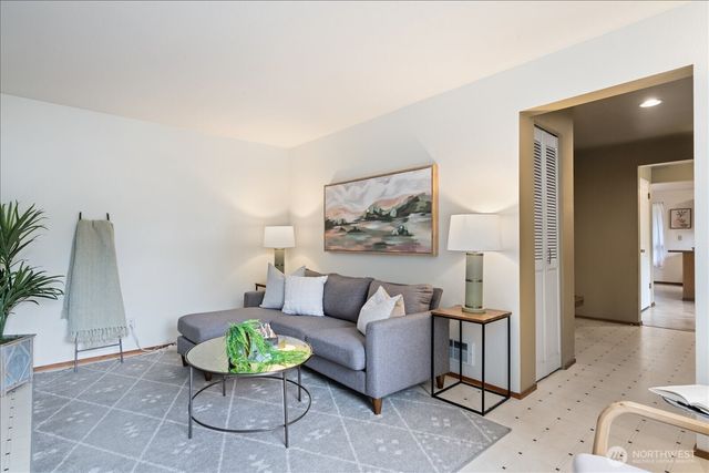 11716 NE 95th Street, Kirkland, WA 98033
