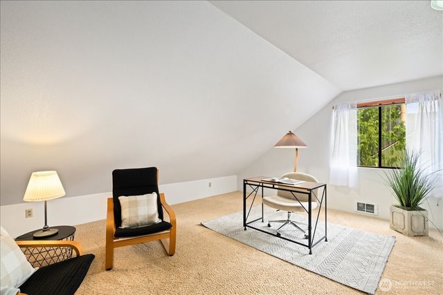 11716 NE 95th Street, Kirkland, WA 98033