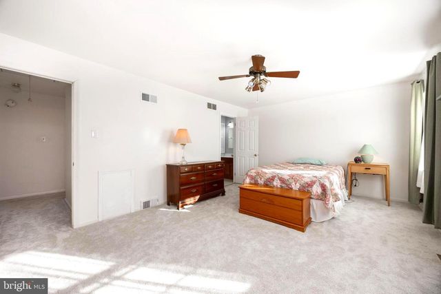 431 CARMARTHEN CT, Exton, PA 19341