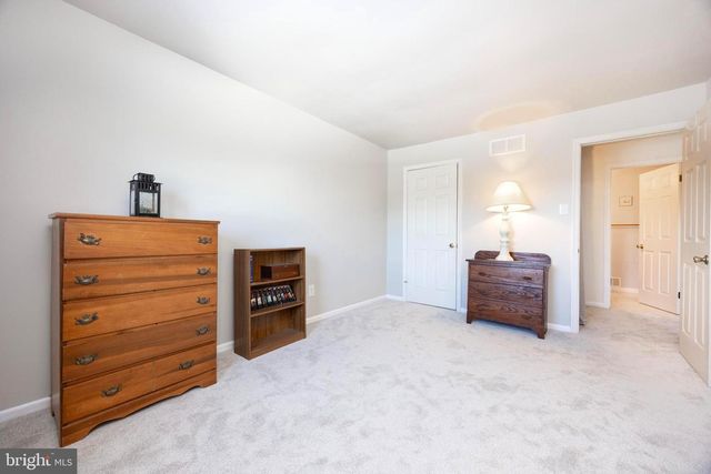 431 CARMARTHEN CT, Exton, PA 19341