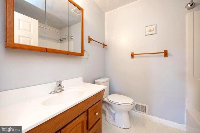 431 CARMARTHEN CT, Exton, PA 19341