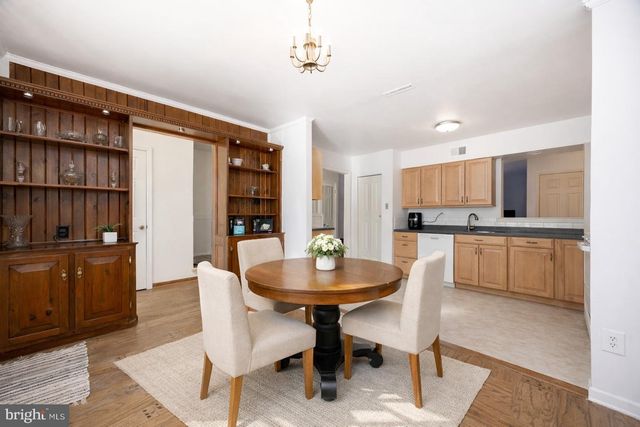 431 CARMARTHEN CT, Exton, PA 19341