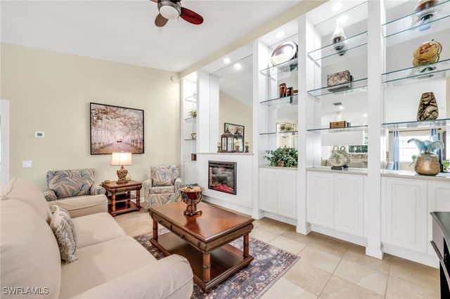 7812 Umberto CT, Naples, FL 34114