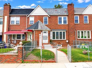 113-22 204th Street, Saint Albans, NY 11412