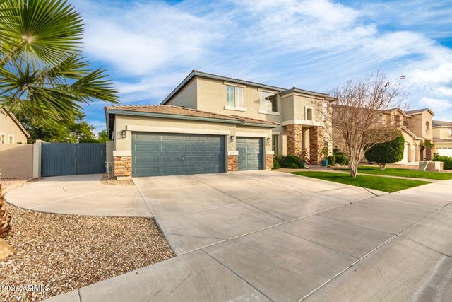 2715 N 144TH Drive, Goodyear, AZ 85395