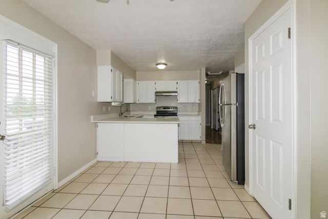 4888 W TICKLEGRASS RD, West Jordan, UT 84081