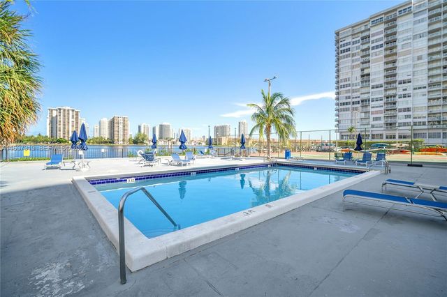 2780 NE 183rd Street 1601, Aventura, FL 33160