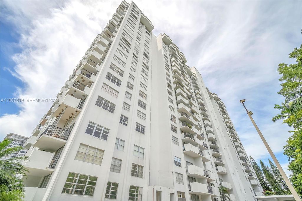 2780 NE 183rd Street 1601, Aventura, FL 33160