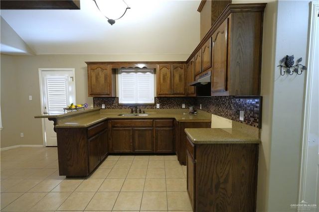 3724 Burr Drive, Edinburg, TX 78542