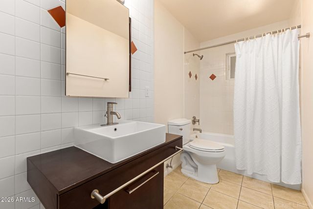 6713 E DES MOINES Street, Mesa, AZ 85205