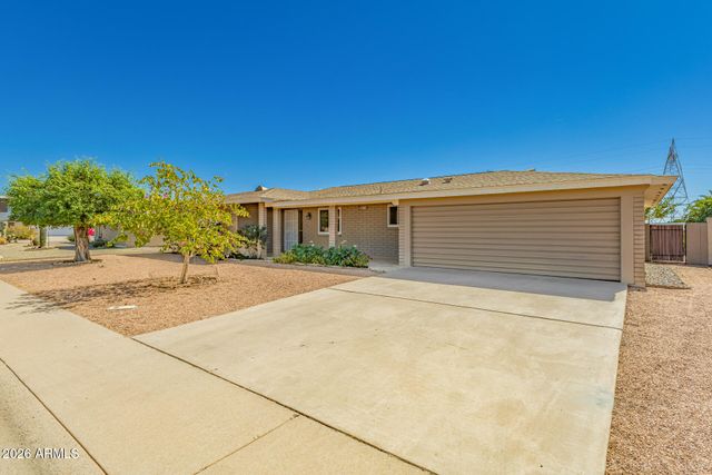 6713 E DES MOINES Street, Mesa, AZ 85205