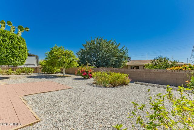 6713 E DES MOINES Street, Mesa, AZ 85205