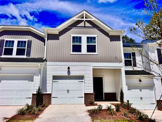 4112 Summit Woods Drive, Charlotte, NC 28216
