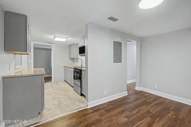 2625 KOHN Road, Jacksonville, FL 32210