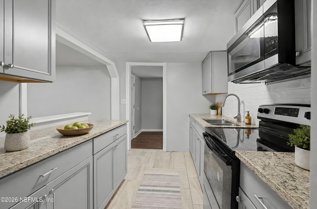 2625 KOHN Road, Jacksonville, FL 32210